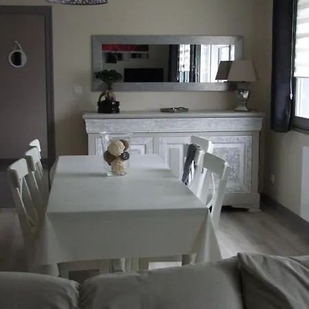 Du Chateau Casa vacanze *
